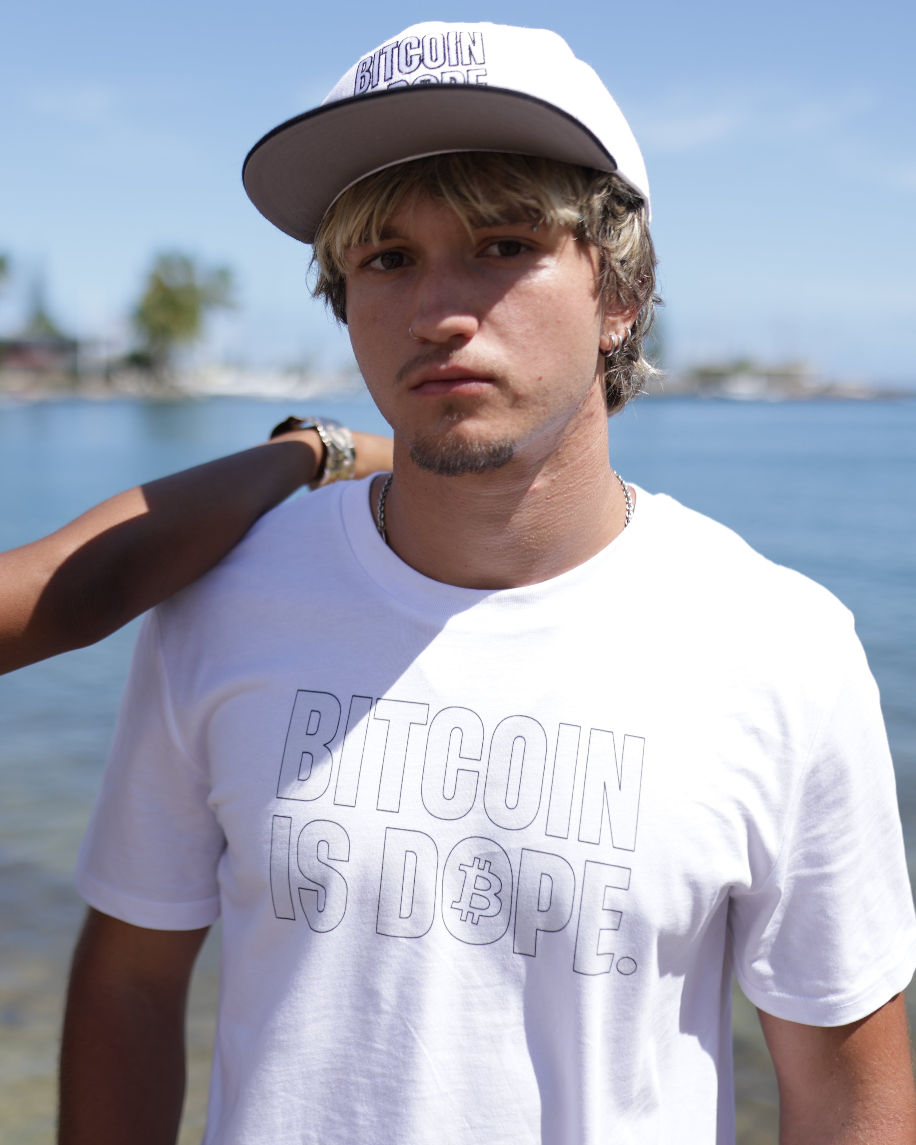 BITCOIN IS DOPE Premium Tee - Freed₿m White Edition - Bitcoin Is Dope